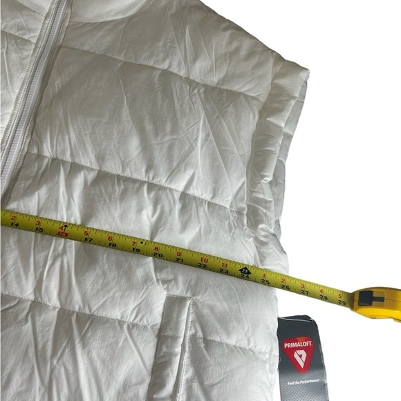 Free People Movement In A Bubble Puffer Vest Jacket In White - Picture 11 of 16